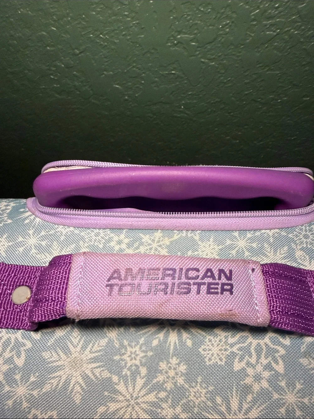 Disney Frozen Carry On Luggage 18